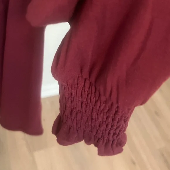 Elegant Burgundy Women's Top - Picture 2 of 3